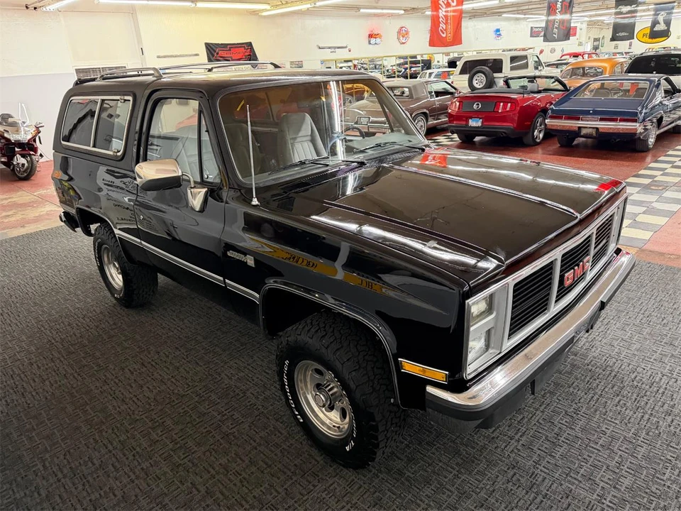 1988 GMC Jimmy 2nd Gen - Image 11 of 31