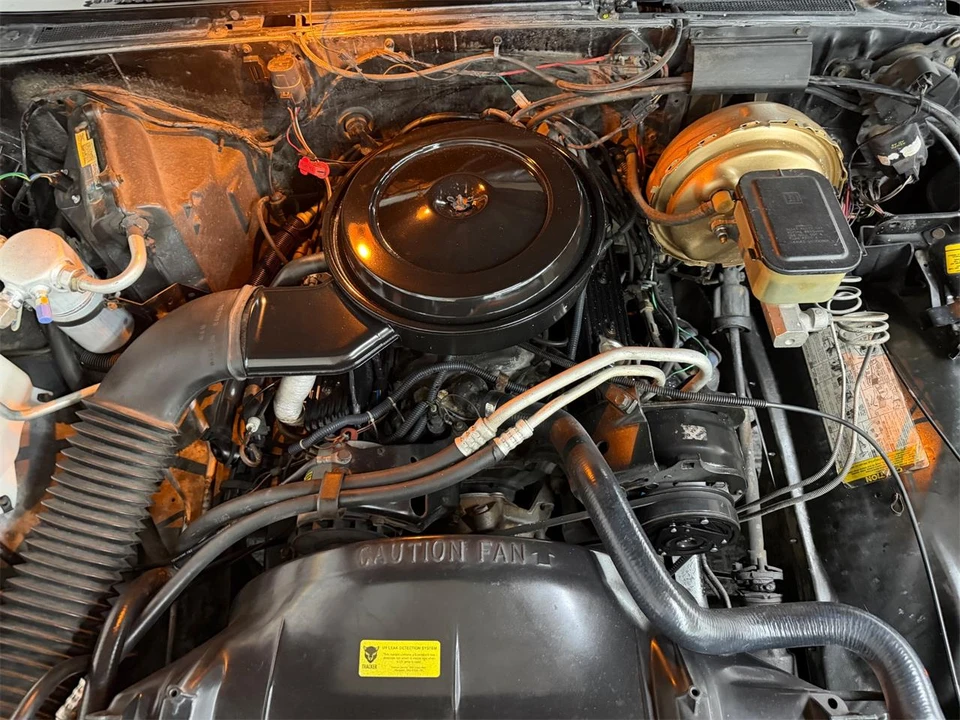 1988 GMC Jimmy 2nd Gen - Image 17 of 31