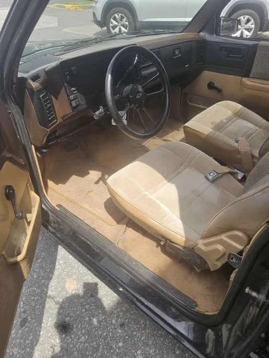 1988 GMC Jimmy 2nd Gen - Image 9 of 11