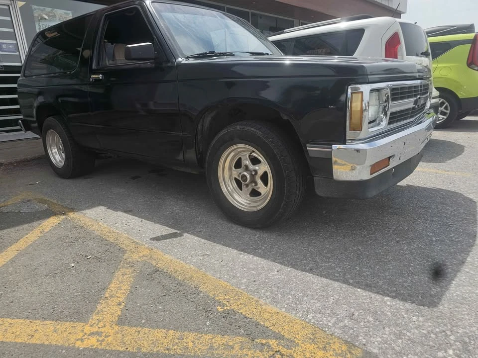 1988 GMC Jimmy 2nd Gen - Image 8 of 11