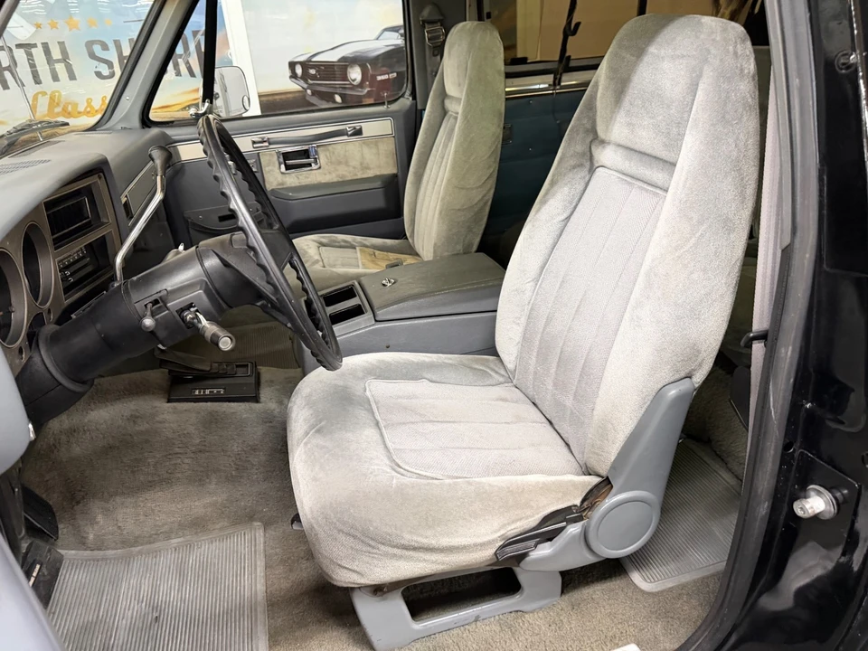 1988 GMC Jimmy 2nd Gen - Image 28 of 31