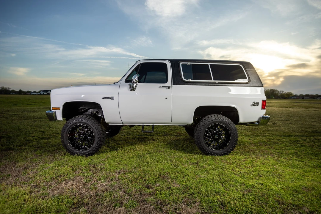 1988 GMC Jimmy 2nd Gen - Image 19 of 31