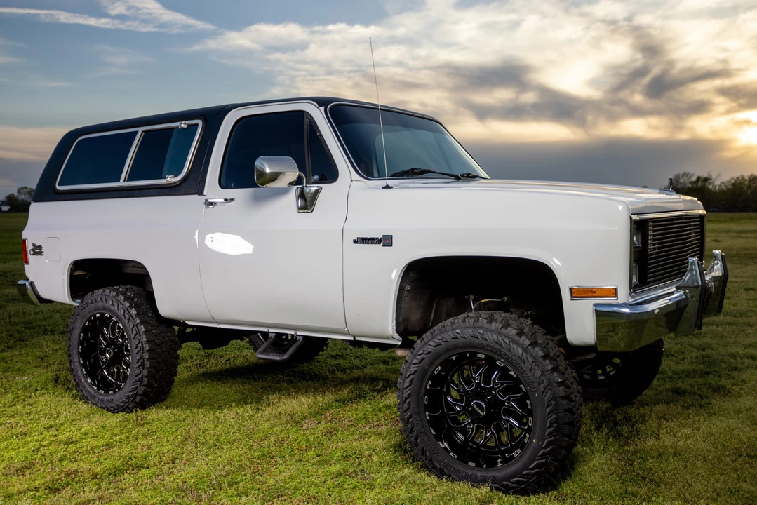 1988 GMC Jimmy 2nd Gen - Image 12 of 31
