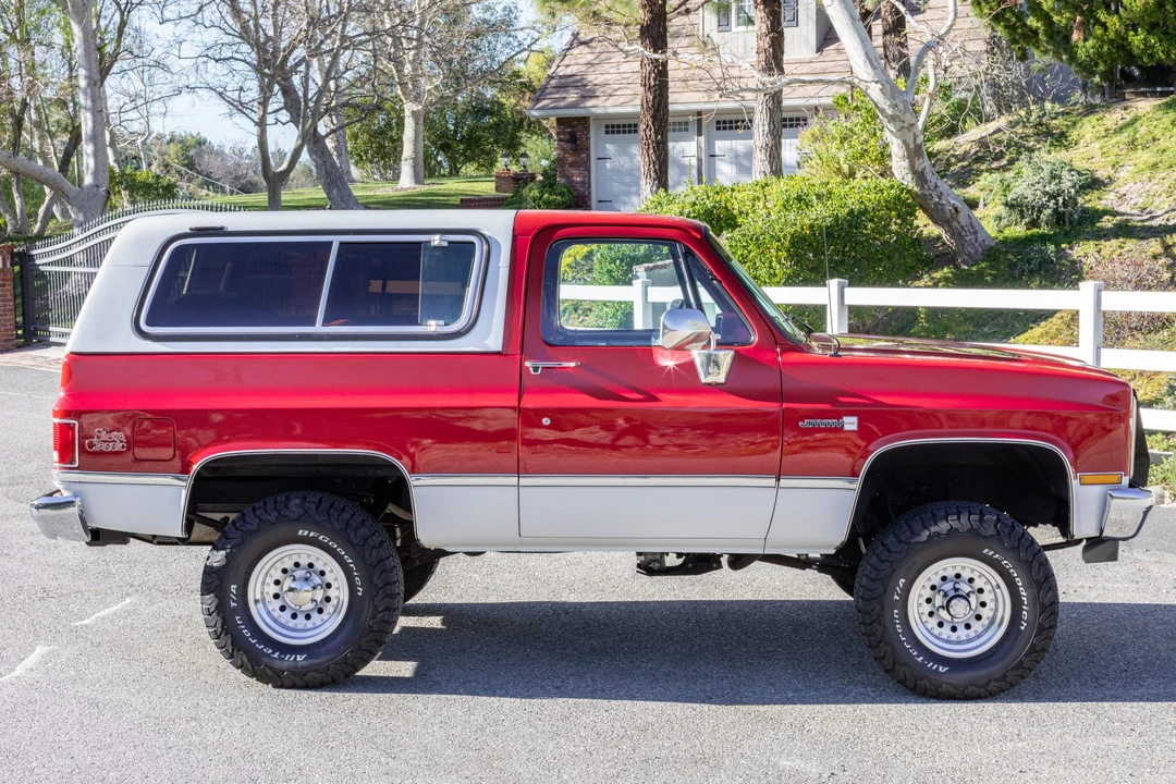 1988 GMC Jimmy 2nd Gen - Image 8 of 31