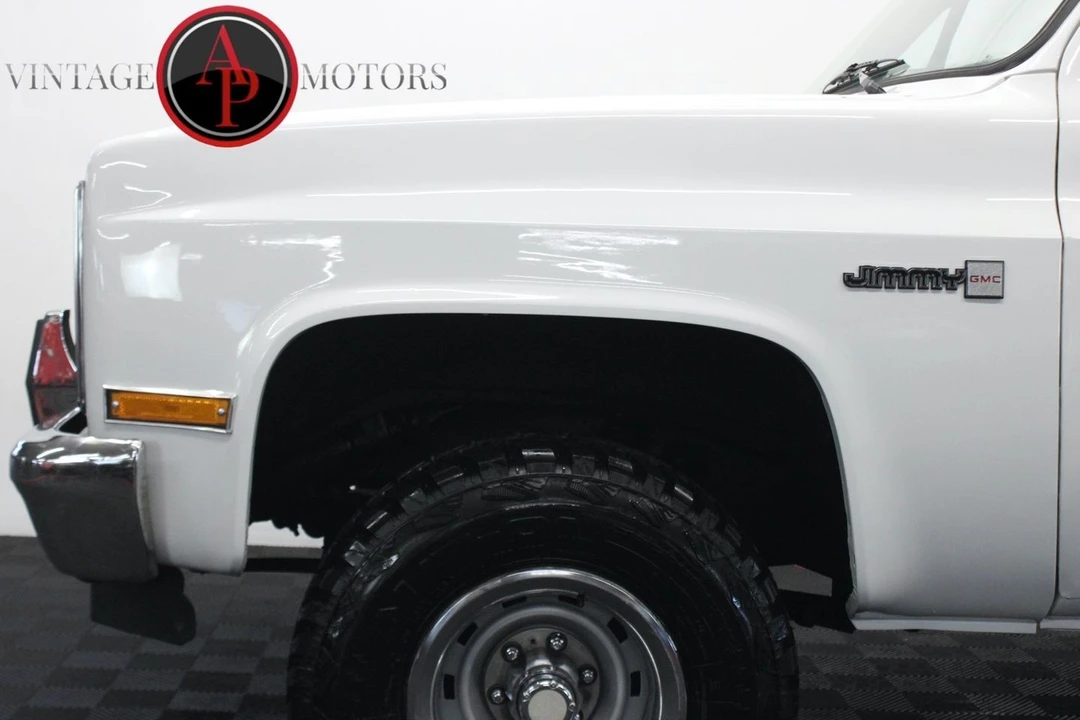 1988 GMC Jimmy 2nd Gen - Image 11 of 12