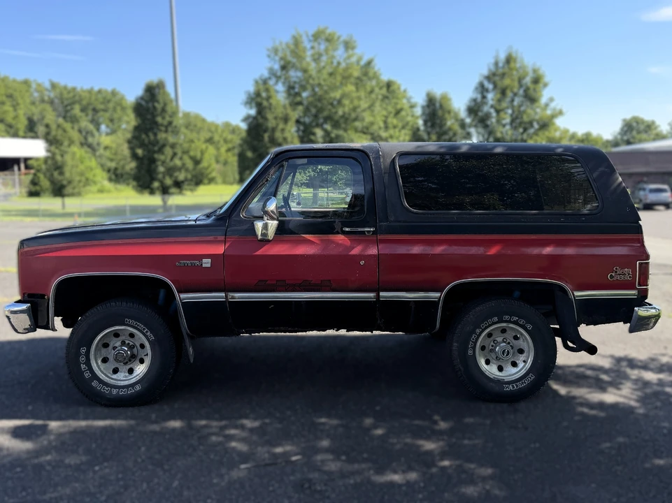 1988 GMC Jimmy 2nd Gen - Image 5 of 25