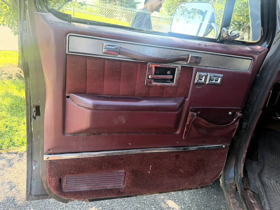 1988 GMC Jimmy 2nd Gen - Image 11 of 25