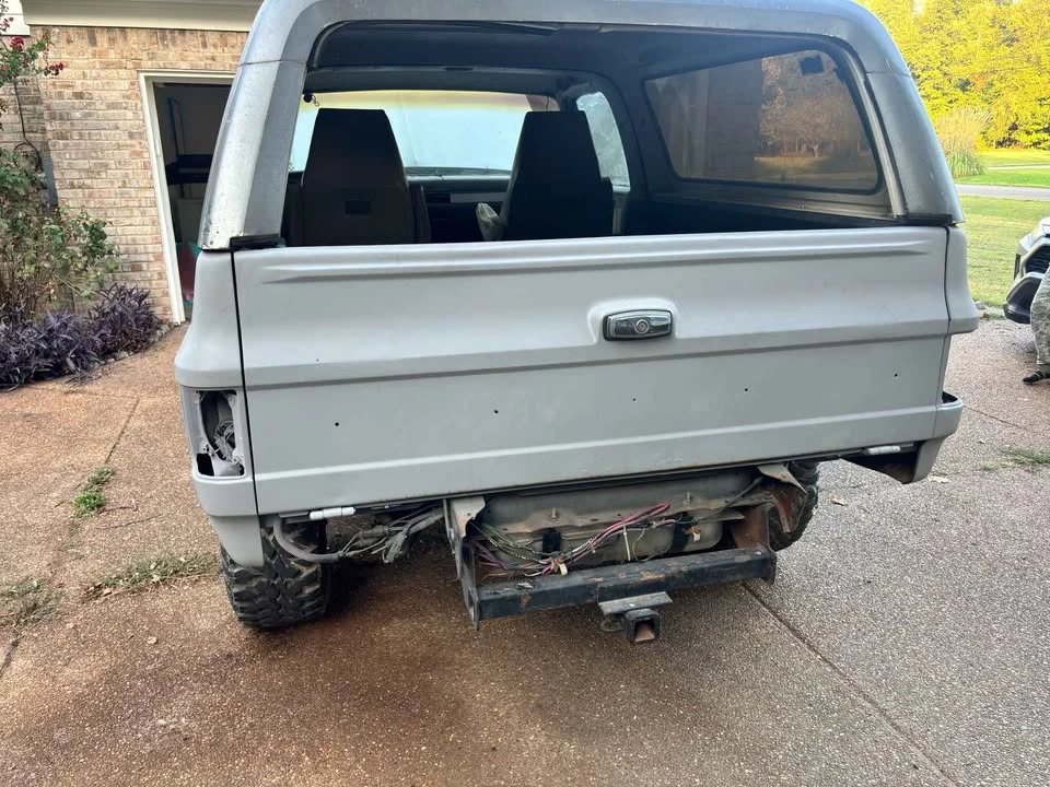 1988 GMC Jimmy 2nd Gen - Image 3 of 8