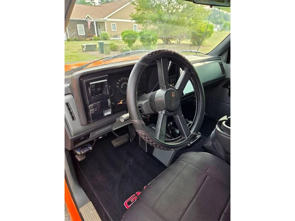 1988 GMC Sierra 1st Gen - Image 11 of 18