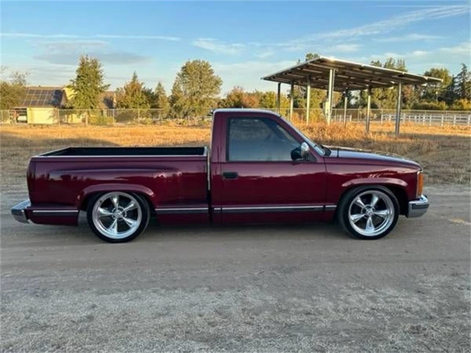 1988 GMC Sierra 1st Gen - Image 2 of 10