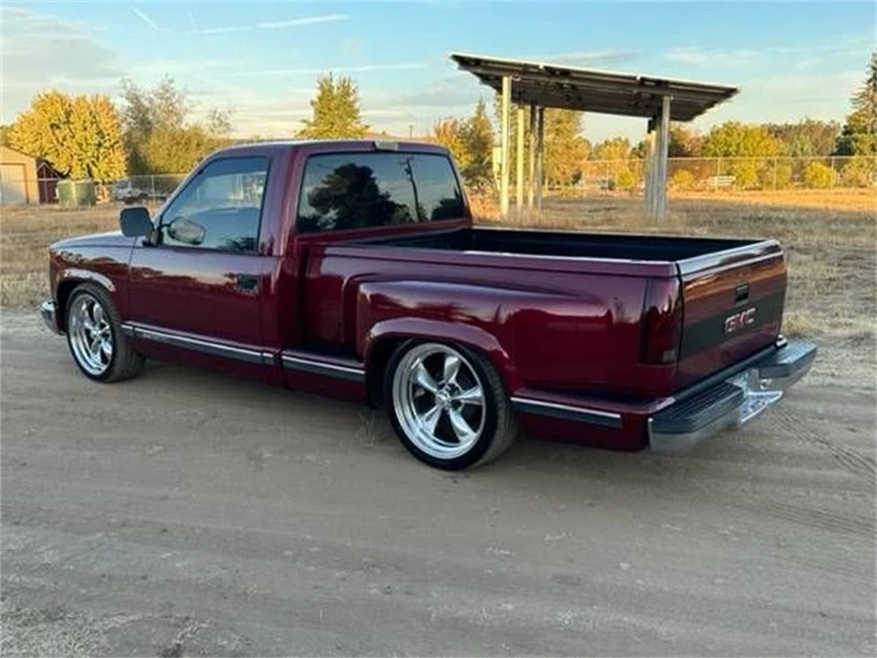 1988 GMC Sierra 1st Gen - Image 9 of 10