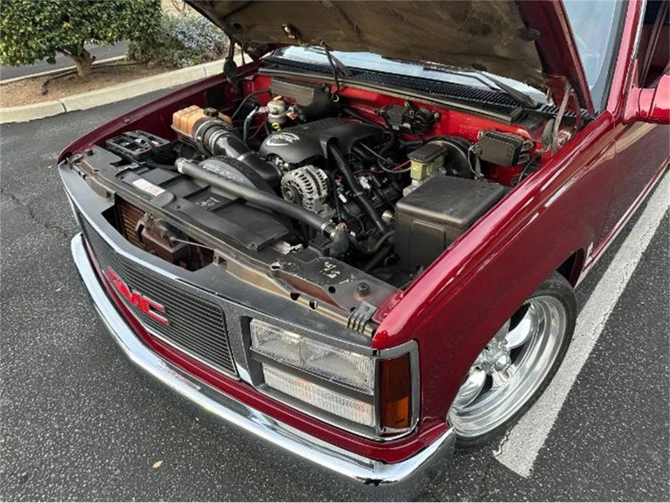 1988 GMC Sierra 1st Gen - Image 8 of 10