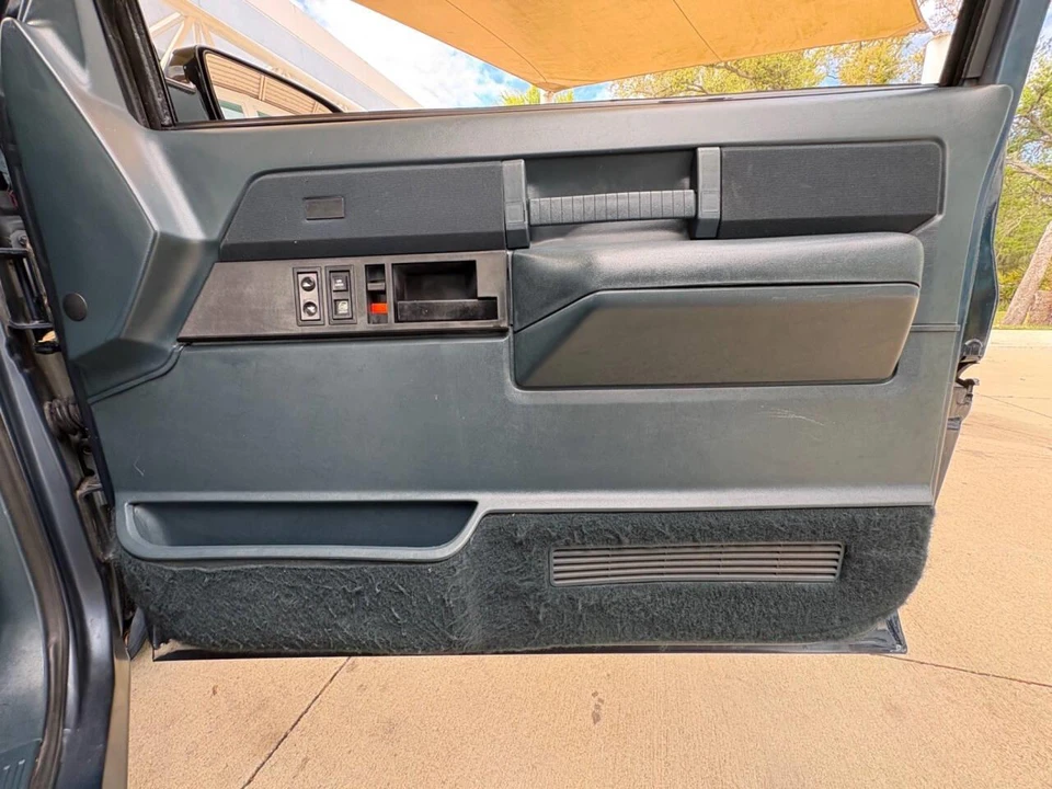 1988 GMC Sierra 1st Gen - Image 28 of 31