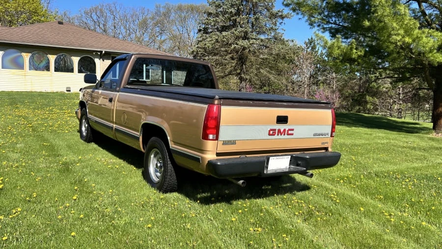 1988 GMC Sierra 1st Gen - Image 10 of 20