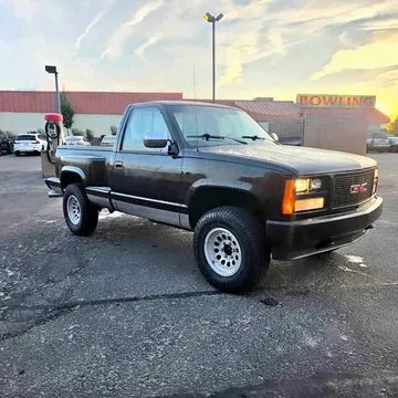 1988 GMC Sierra 1500 Regular Cab SLE Pickup 2D 6 1/2 ft