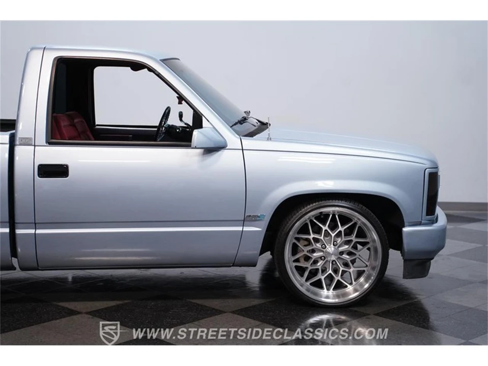1988 GMC Sierra 1st Gen - Image 25 of 31