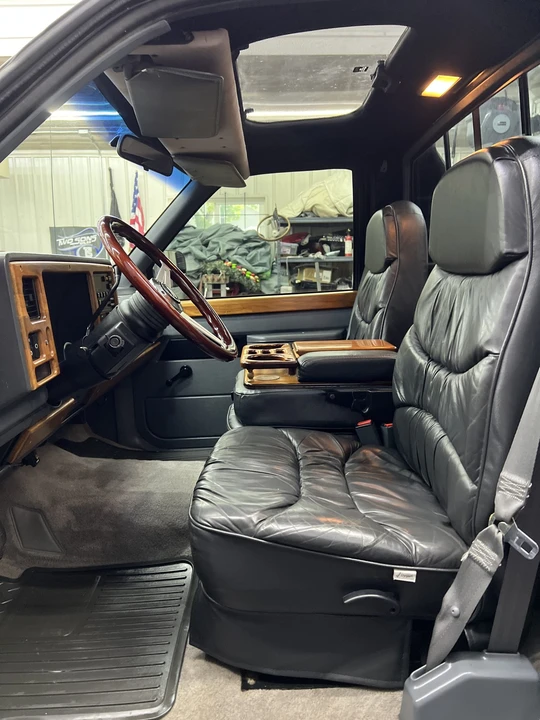 1988 GMC Sierra 1st Gen - Image 25 of 31