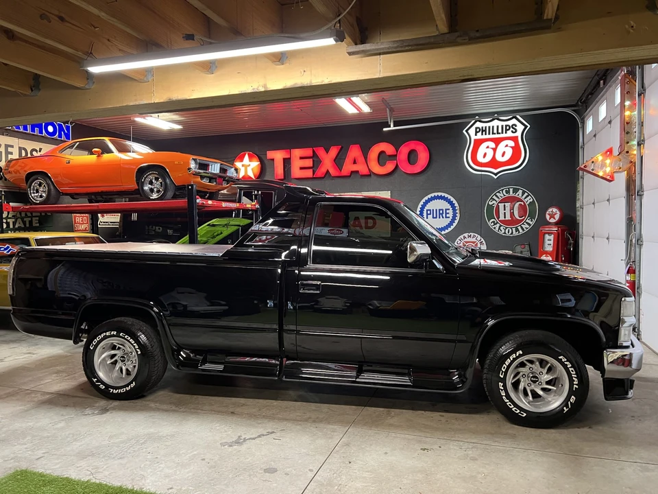 1988 GMC Sierra 1st Gen - Image 9 of 31