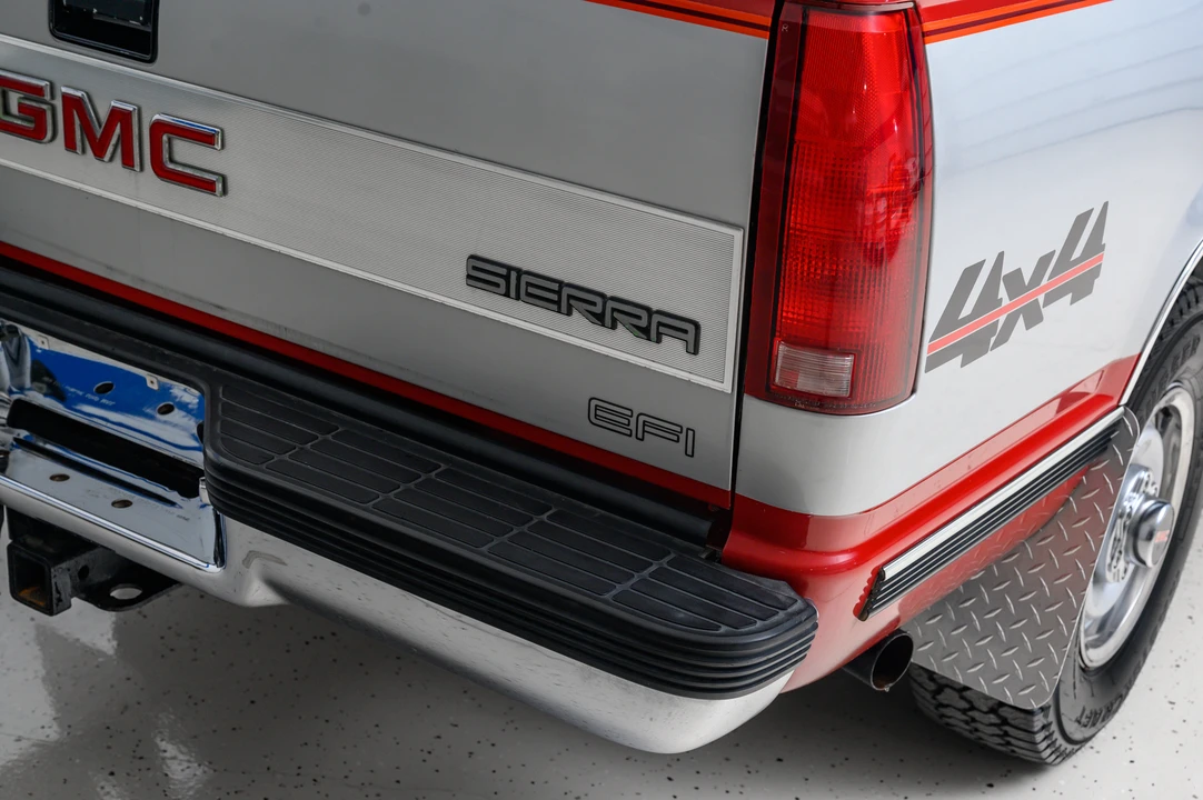 1988 GMC Sierra 1st Gen - Image 25 of 31