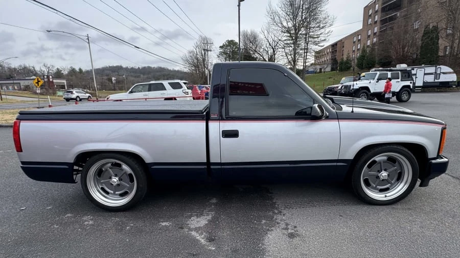 1988 GMC Sierra 1st Gen - Image 10 of 30