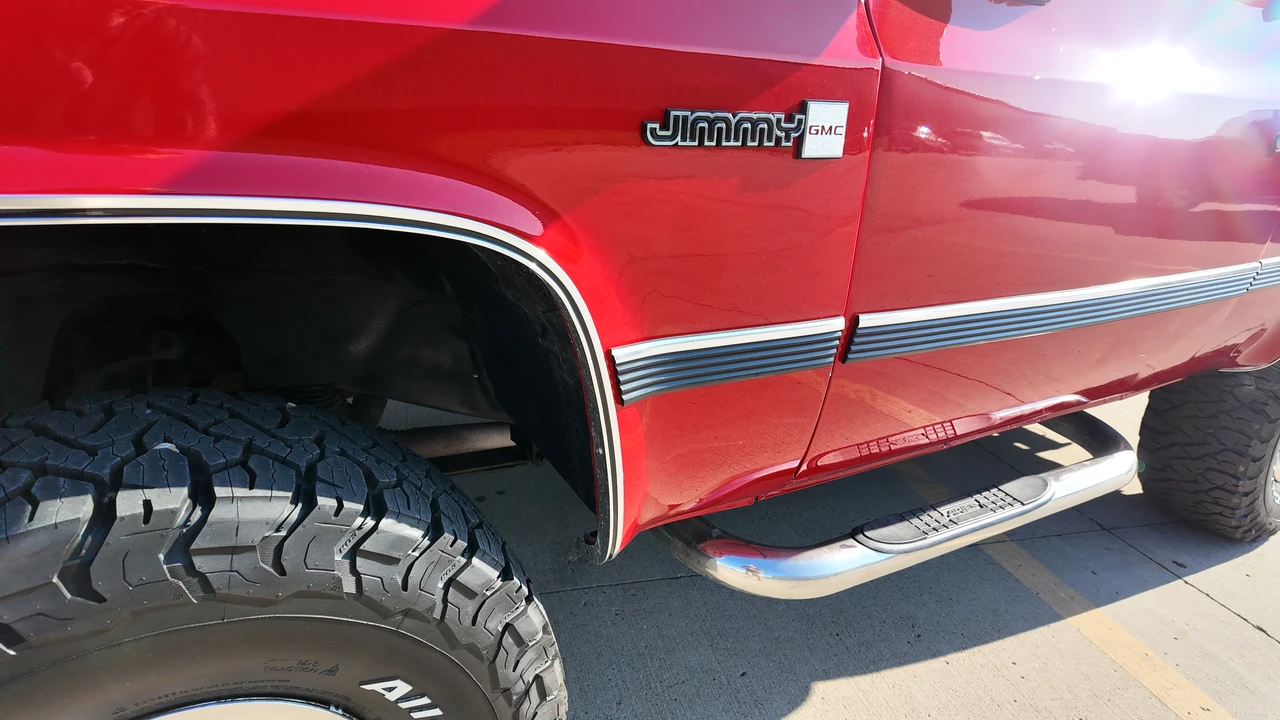 1988 GMC Jimmy 2nd Gen - Image 11 of 31