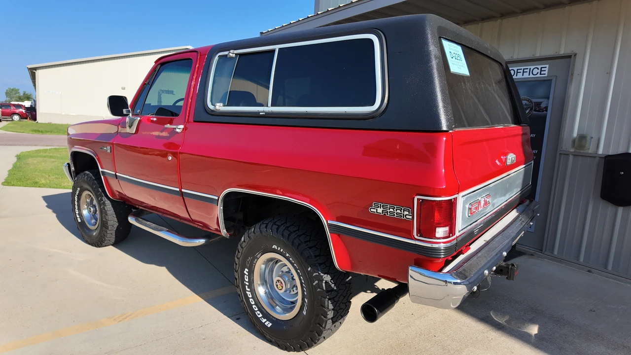 1988 GMC Jimmy 2nd Gen - Image 5 of 31