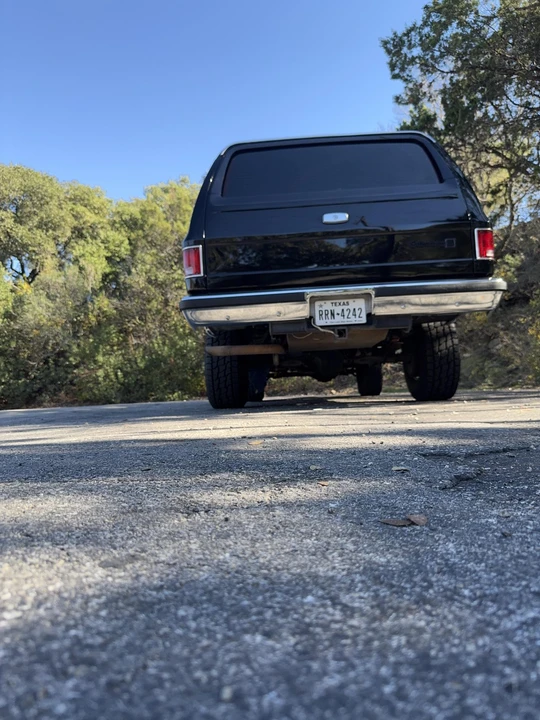 1988 GMC Suburban 7th Gen - Image 15 of 31