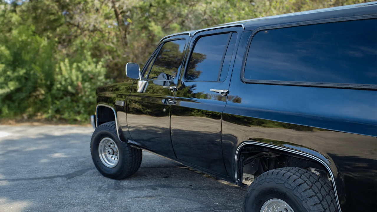 1988 GMC Suburban 7th Gen - Image 22 of 31