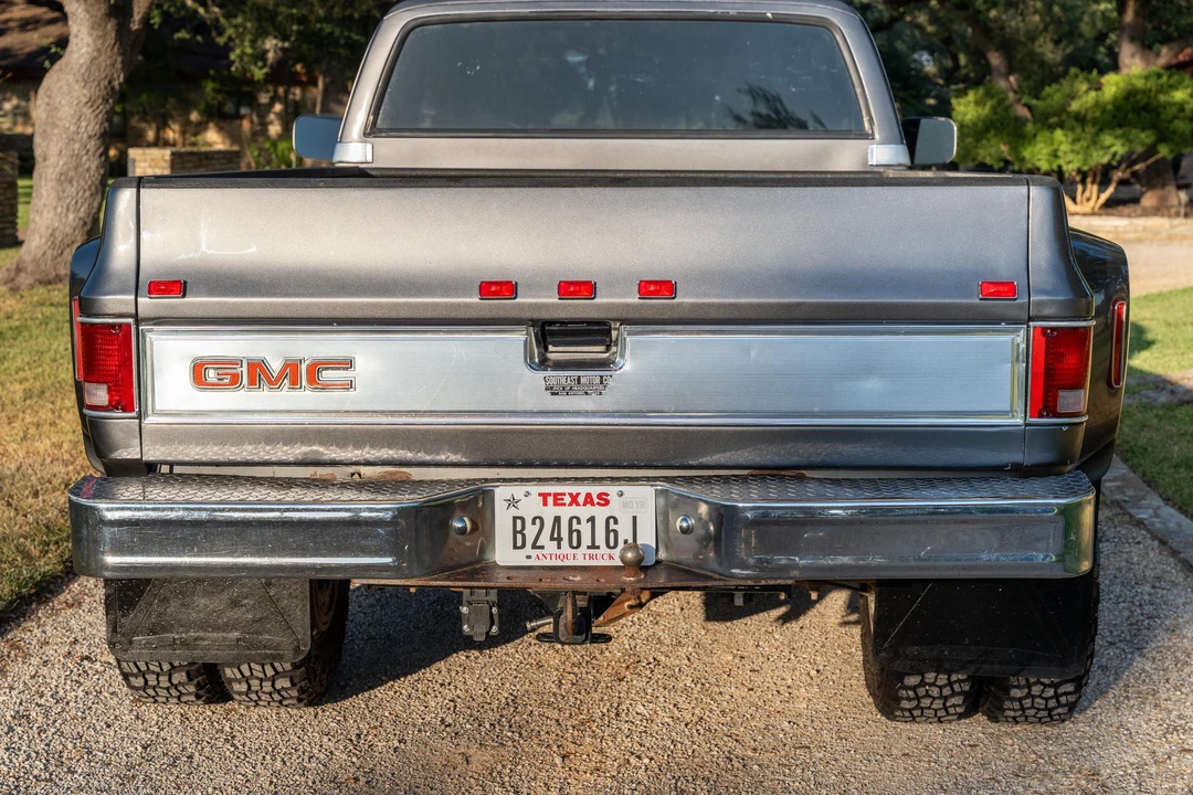 1988 GMC Sierra 1st Gen - Image 16 of 31