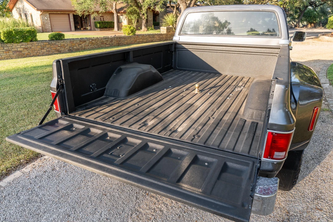 1988 GMC Sierra 1st Gen - Image 18 of 31