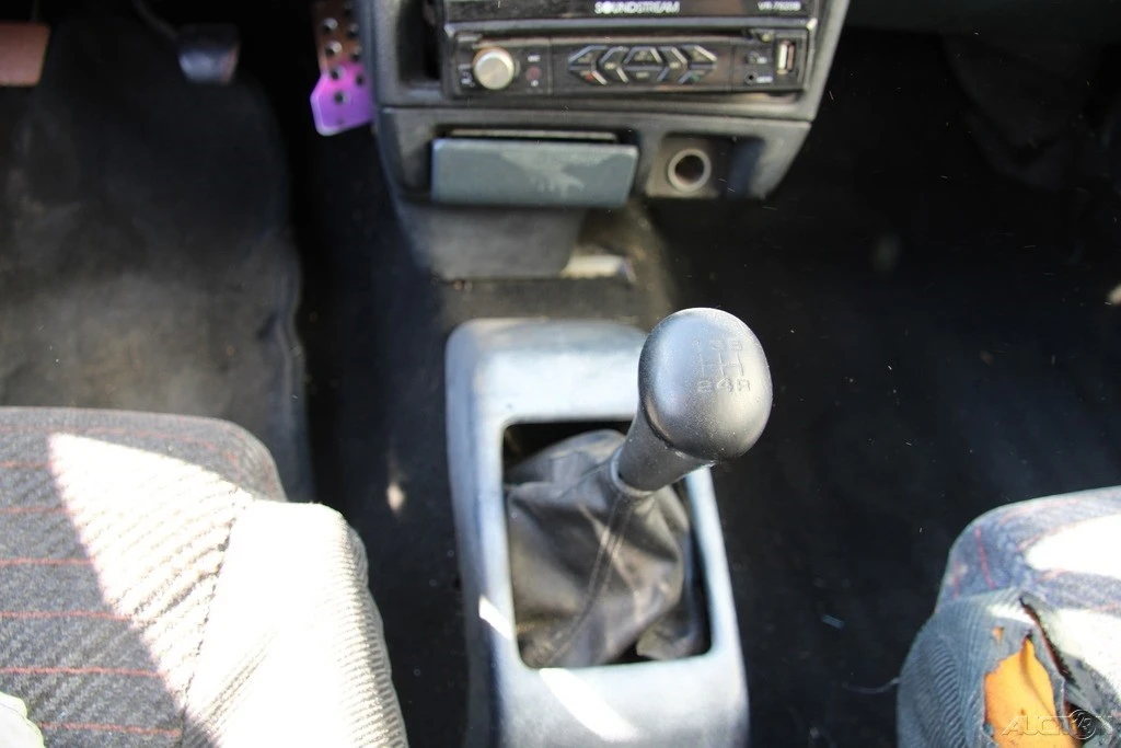 1988 Honda Civic 4th Gen - Image 17 of 21