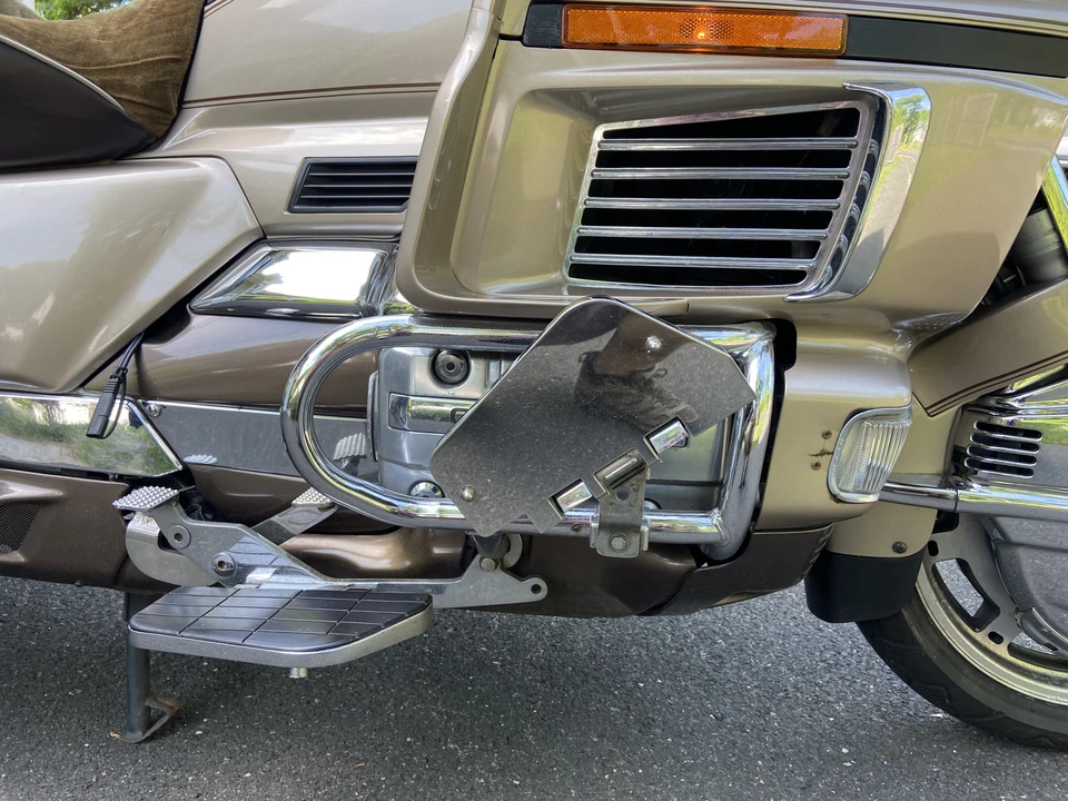 1988 Honda Gold Wing - Image 24 of 31