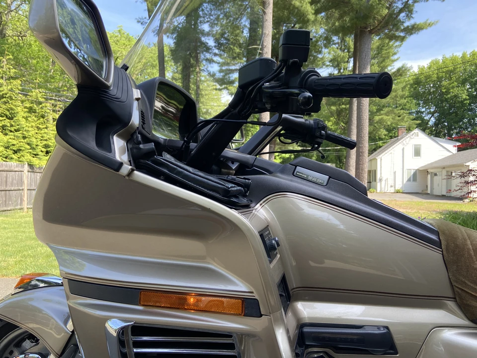 1988 Honda Gold Wing - Image 10 of 31