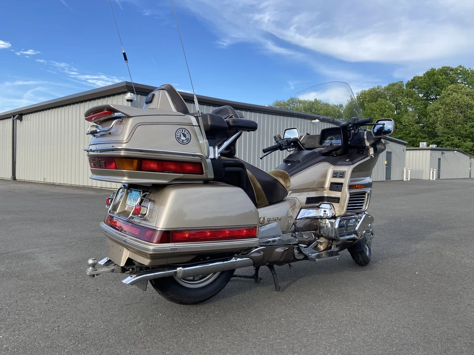 1988 Honda Gold Wing - Image 6 of 31