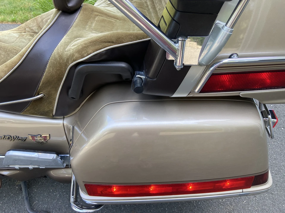 1988 Honda Gold Wing - Image 15 of 31