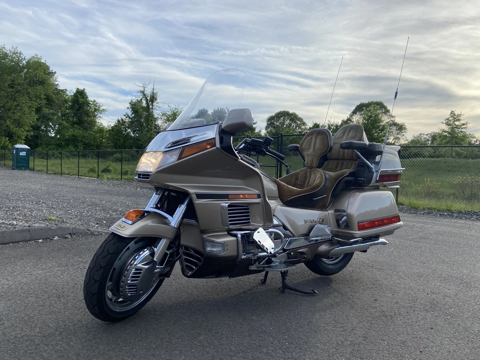 1988 Honda Gold Wing - Image 2 of 31