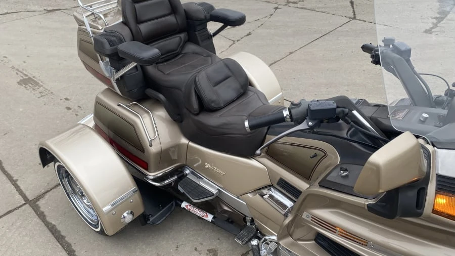 1988 Honda Gold Wing - Image 4 of 14