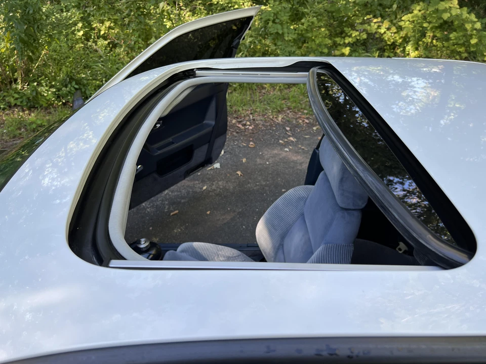 1988 Honda Prelude 3rd Gen - Image 24 of 31