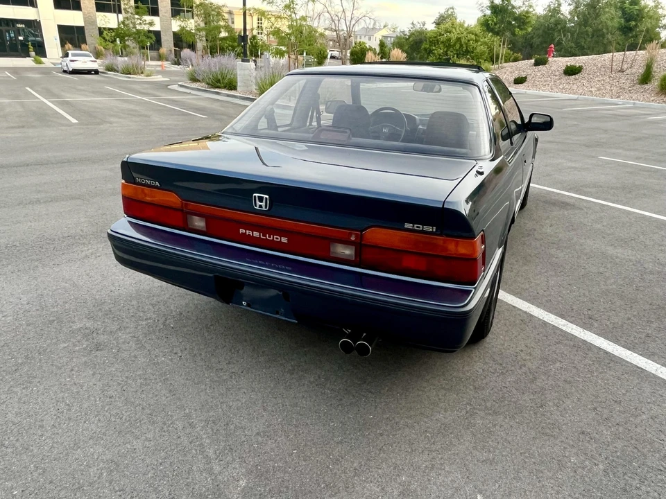 1988 Honda Prelude 3rd Gen - Image 19 of 31