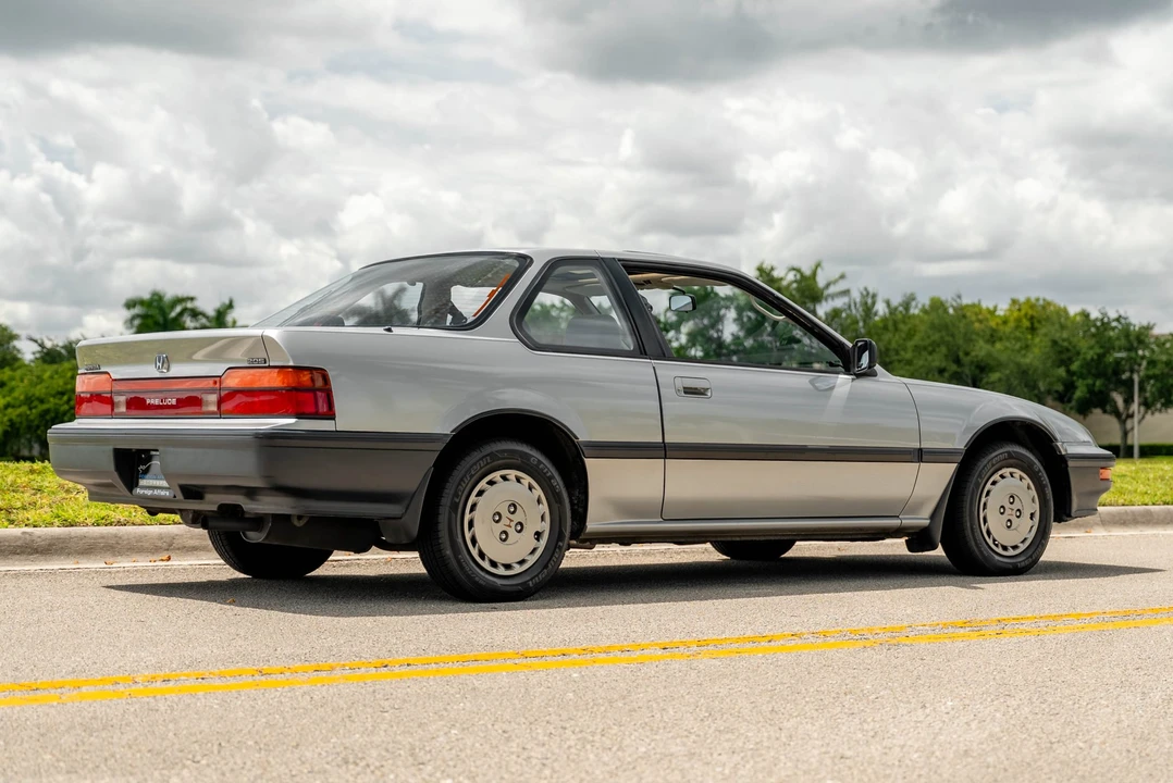 1988 Honda Prelude 3rd Gen - Image 10 of 31