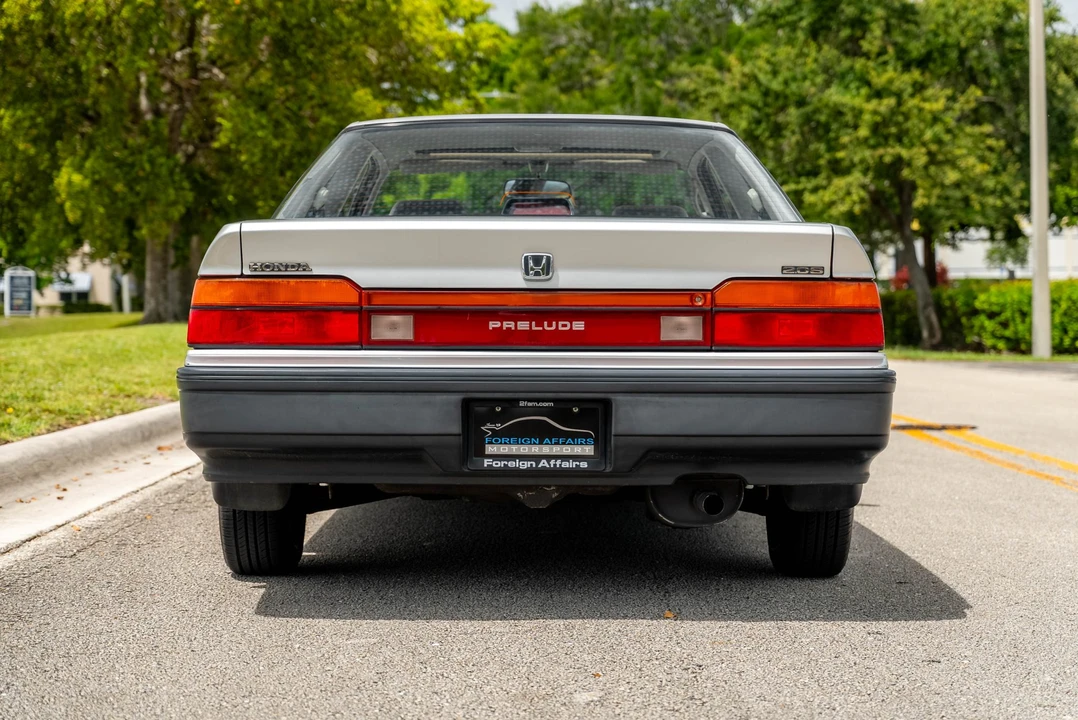 1988 Honda Prelude 3rd Gen - Image 11 of 31