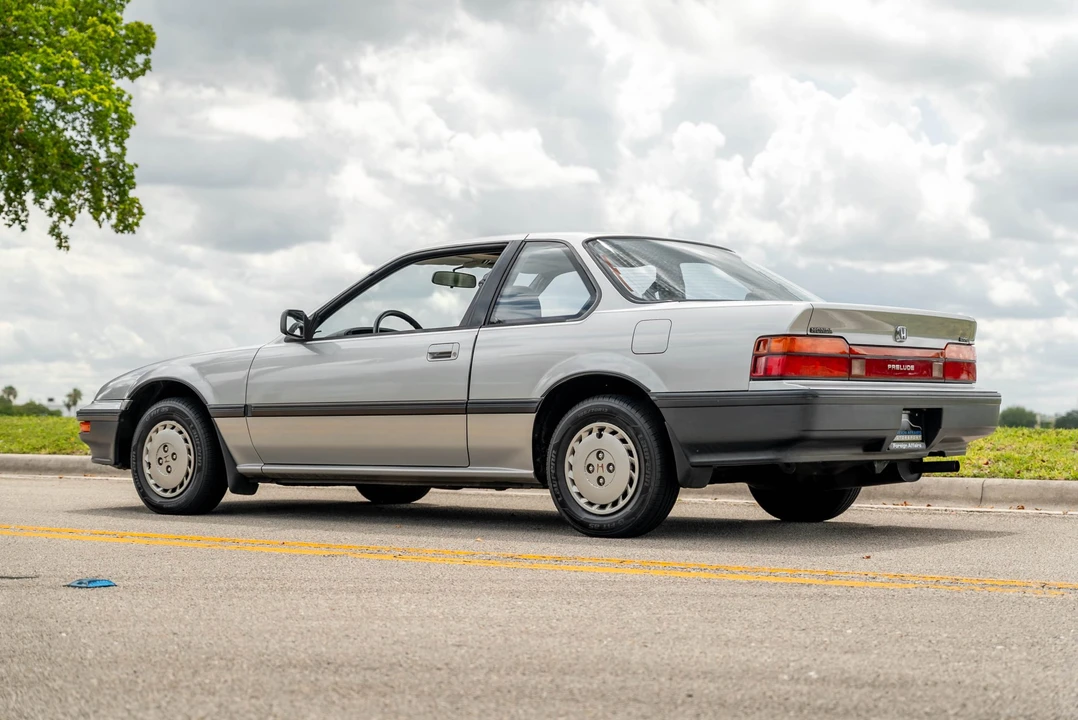 1988 Honda Prelude 3rd Gen - Image 14 of 31