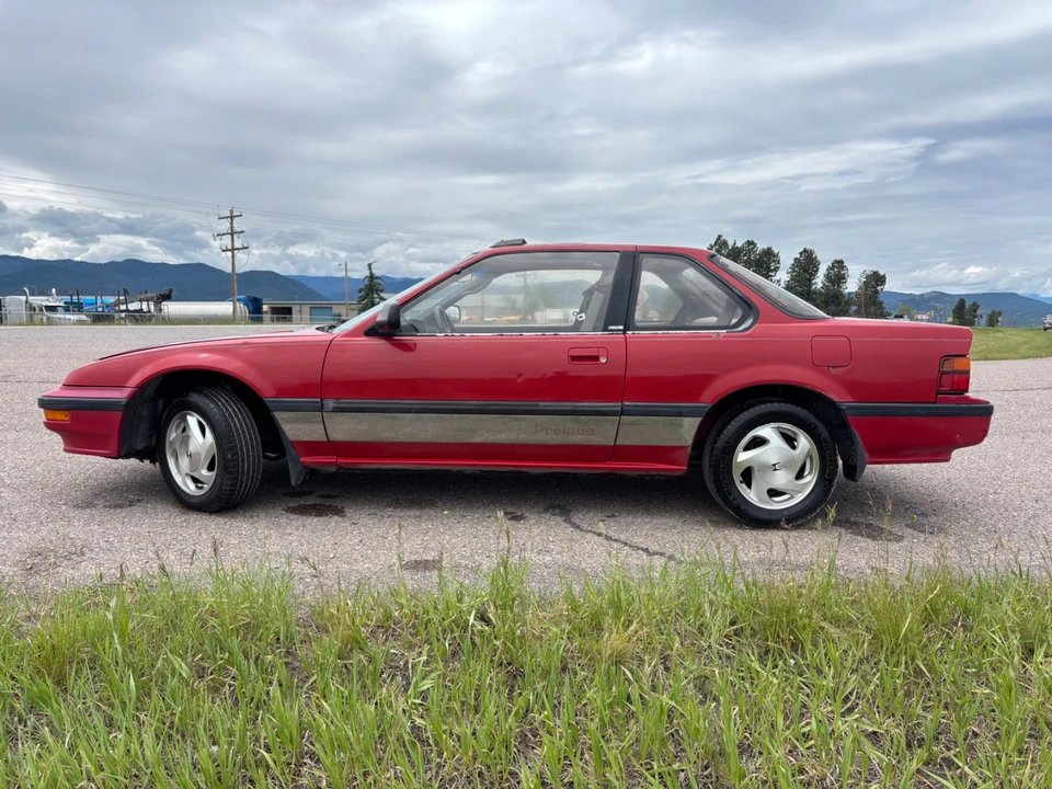 1988 Honda Prelude 3rd Gen - Image 9 of 31