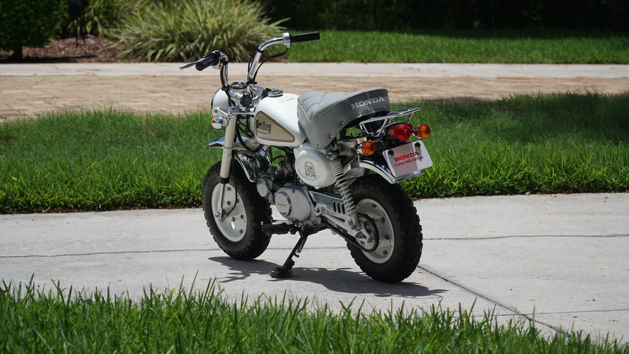 1988 Honda Motorcycles - Image 14 of 31