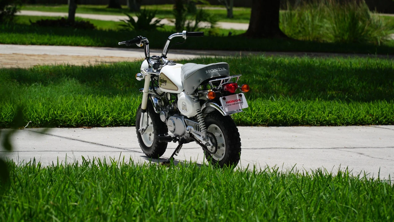 1988 Honda Motorcycles - Image 15 of 31