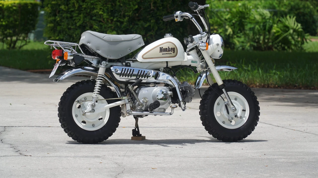 1988 Honda Motorcycles - Image 23 of 31
