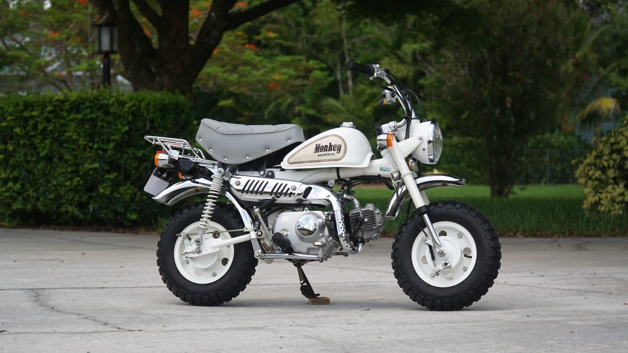 1988 Honda Motorcycles - Image 25 of 31