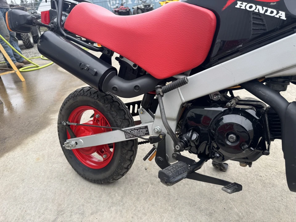 1988 Honda Motorcycles - Image 19 of 31