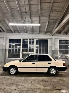 1988 Honda Civic DX Sedan 4D