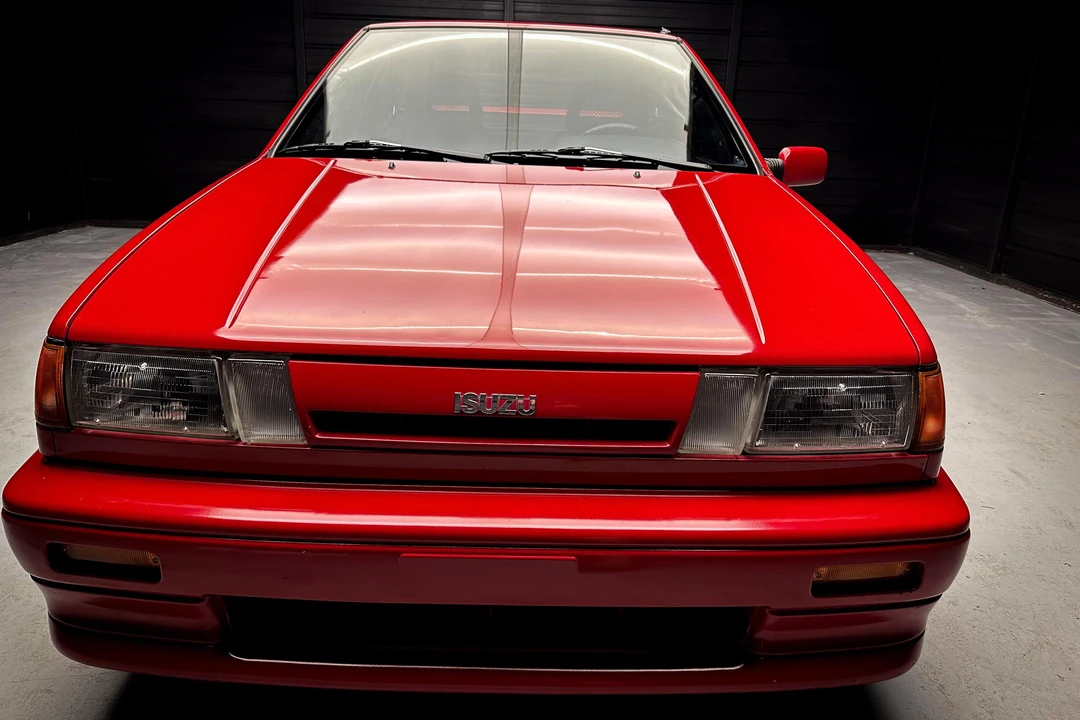 1988 Isuzu - Image 2 of 31